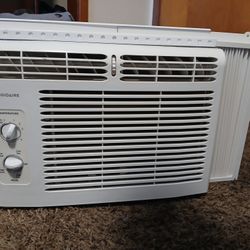 Frigidaire Window Mounted A/C