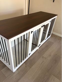 Table with dog crate