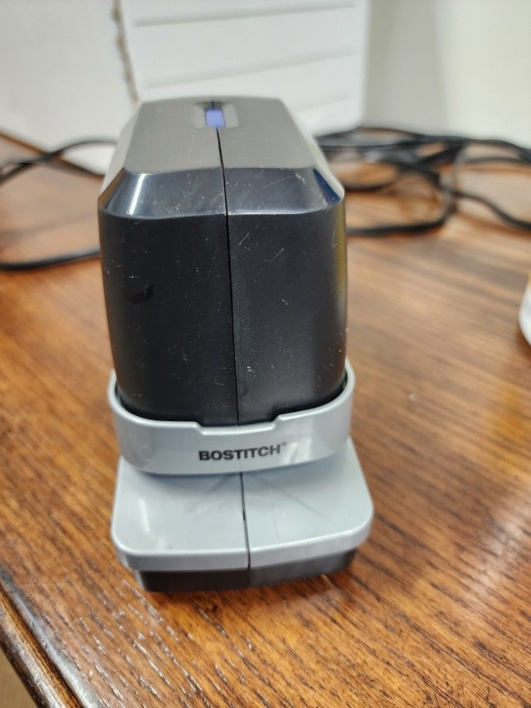 Stanley Bostitch Bostitch Impulse 30 Sheet Electric Stapler, 