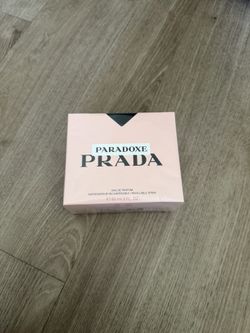 Prada Paradoxe
