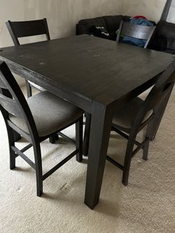 Dining Room Set Table And 4 Chairs