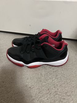 VNDS JORDAN BRED 11 LOW SIZE 9