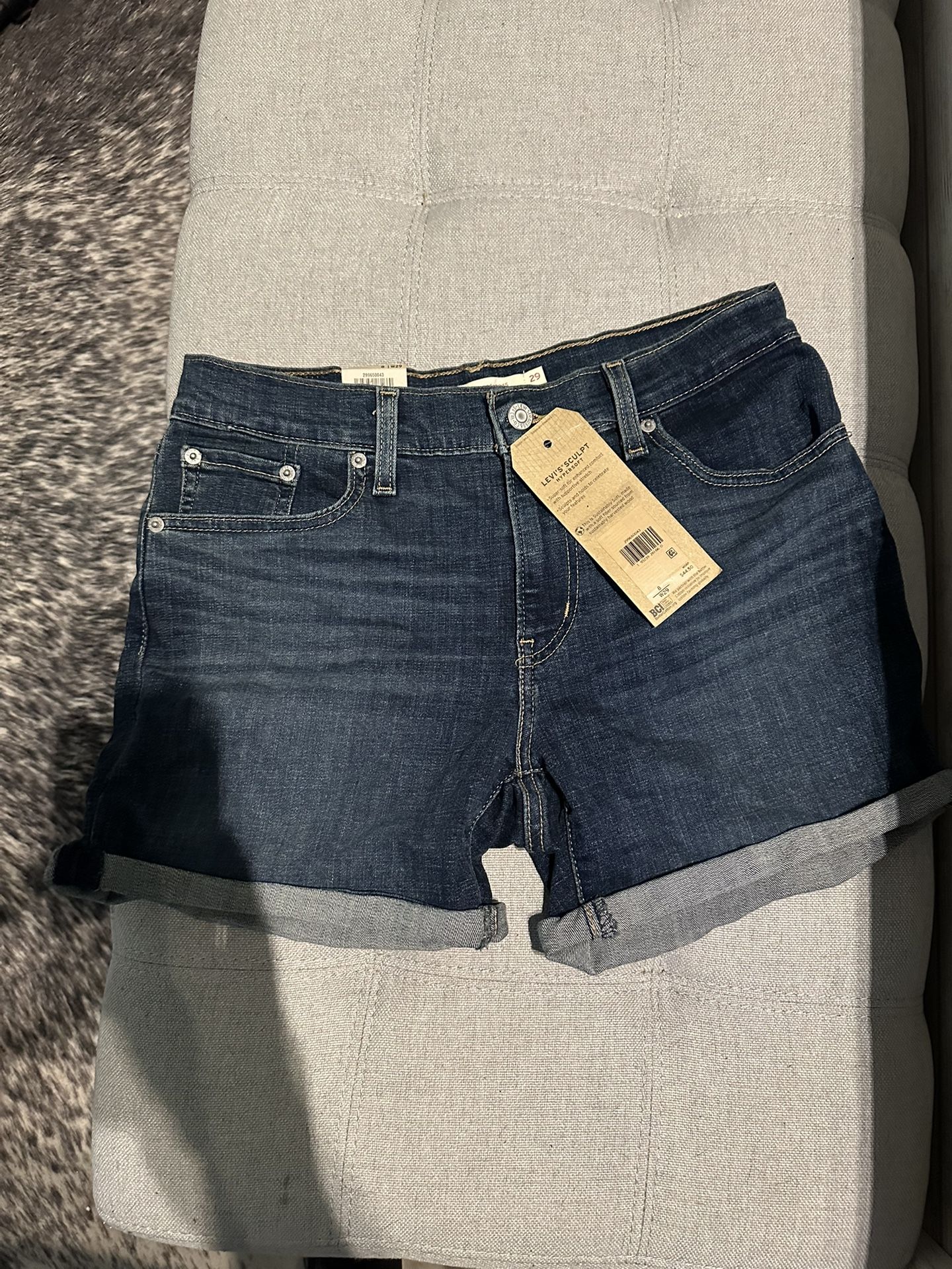 Levi Women’s Shorts