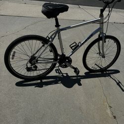 Men’s Giant Sedona Bike