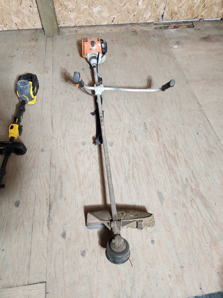 Stihl FS110 brushcutter, weed Wacker, string trimmer, weed eater.