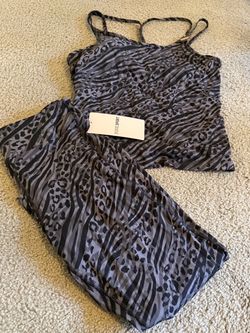 BRAND NEW XL VICTORIAS SECRET PINK BUTTERY SOFT WORKOUT SET BRAMI TANK/LEGGINGS WITH ANIMAL PRINT