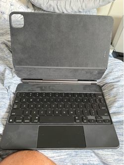Apple Magic Keyboard (11 inch)
