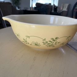Vintage Pyrex 443