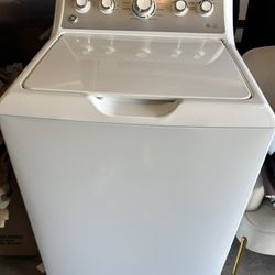 GE Electric Washer, 4.8 CU fT