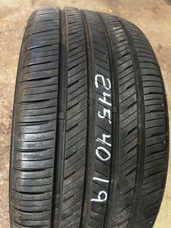 245/40R19