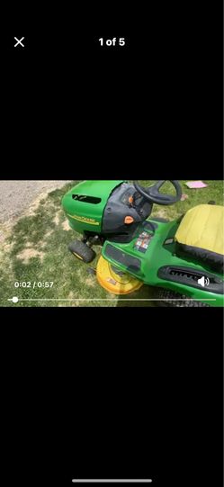 John Deere L100 17HP 42” cuts RUNS and cuts Great