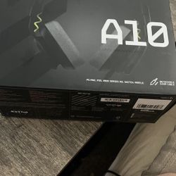 Headphones Logitech A10 
