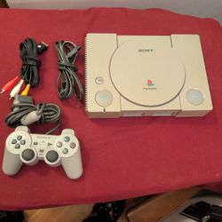 Original PlayStation Complete Clean And Tested