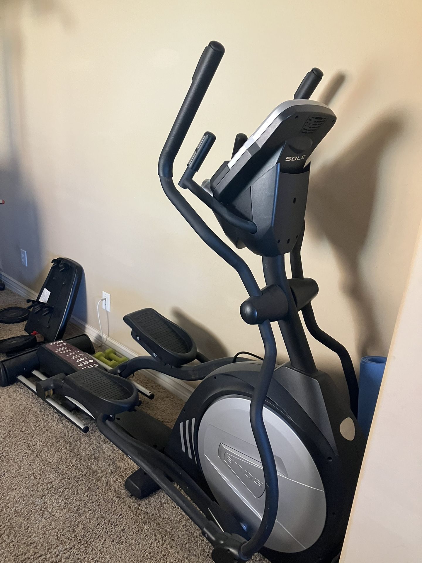 Sole E35 Elliptical for Sale in Scottsdale, AZ OfferUp