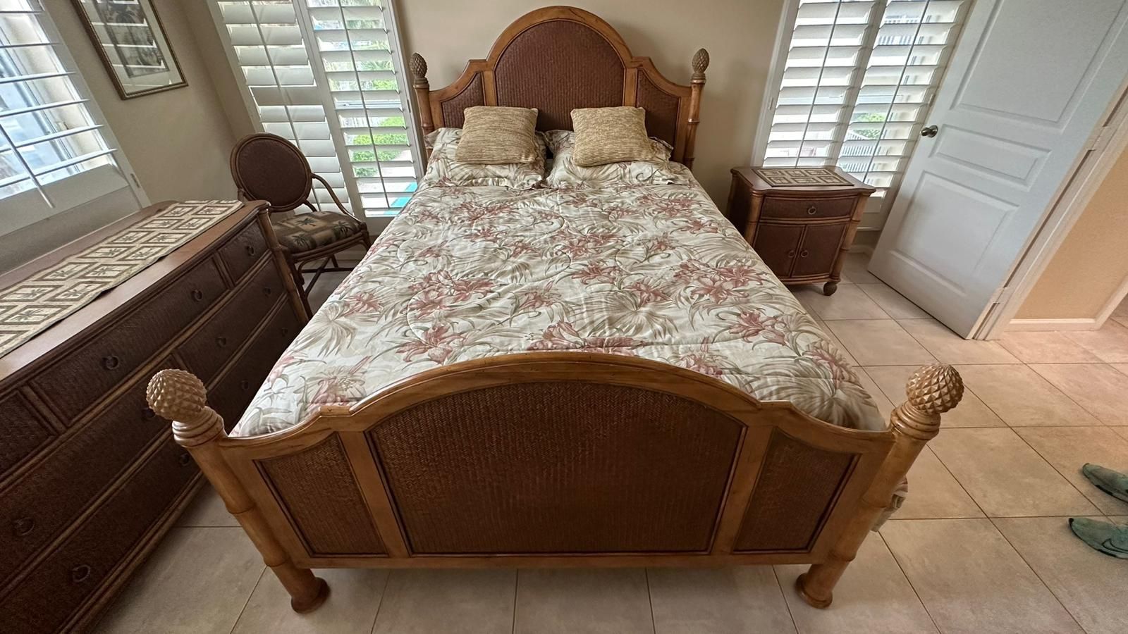 QUEEN BEDROOM SET from BAER’s TOMMY BAHAMA STYLE BED MATTRESS BOX SPRING DRESSER MIRROR CHAIR delivery available