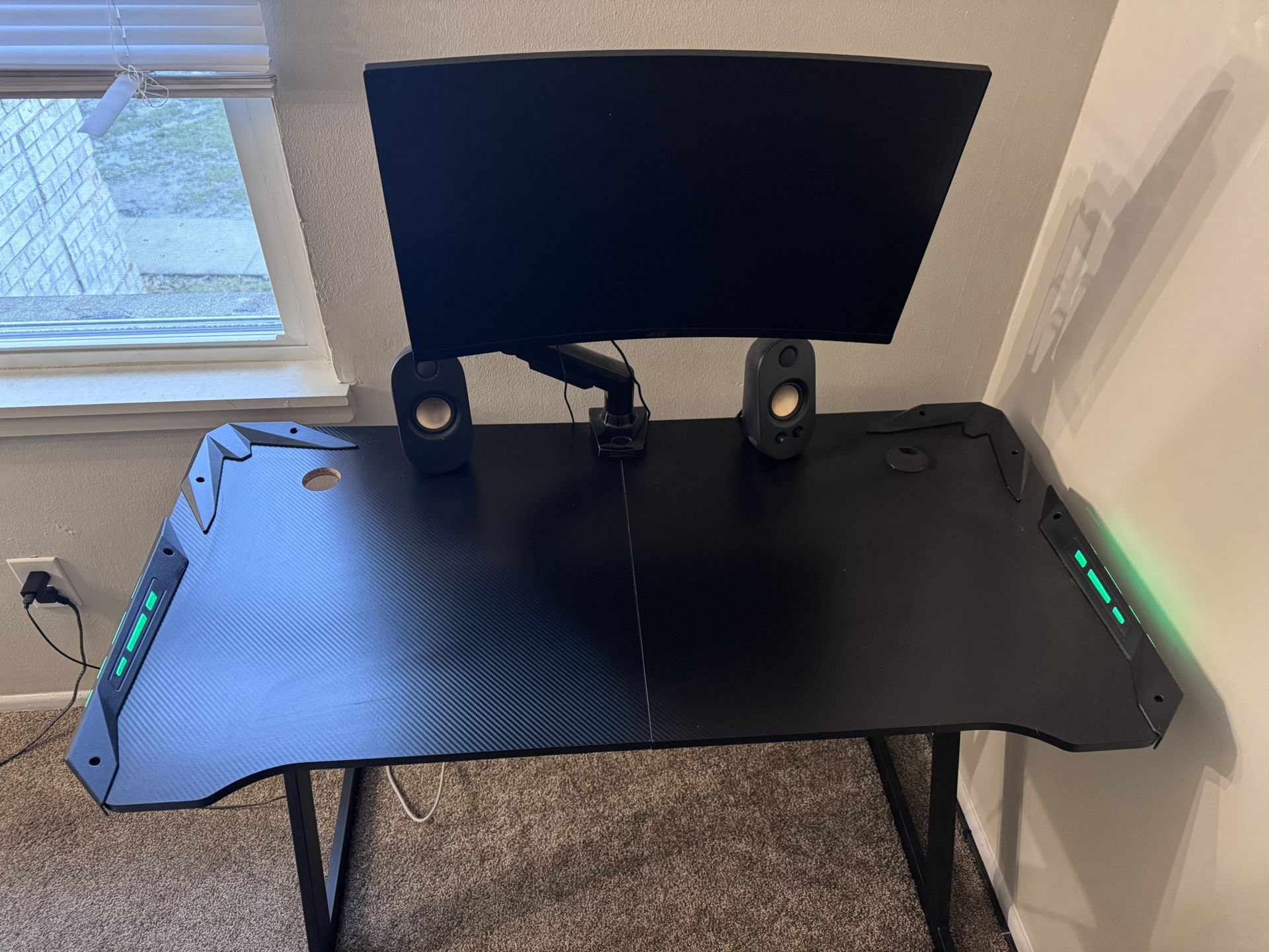 Gaming Desk And Gaming Monitor