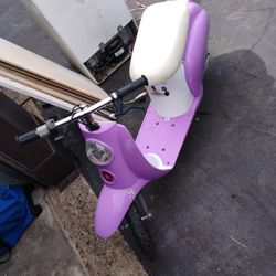 RAZOR SCOOTER
