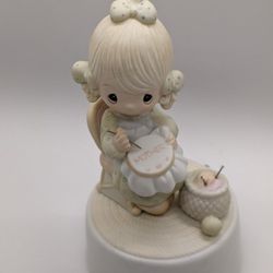 Precious Moments "Mother Sew Dear" Music Figurine. Plays "You Light Up My Life" 1981 Jonathan & David, Enesco E-7182