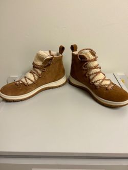 UGG Women's Lakesider Heritage Mid Boot - Size 8