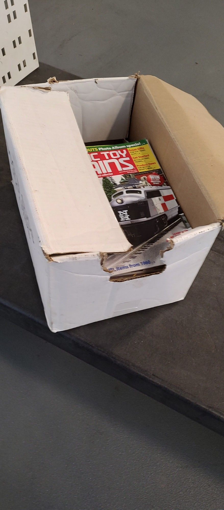 Classic Toy Trains Mag Box 