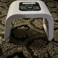 Facial Light Therapy Omega Light. 