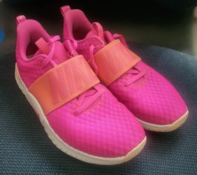 Nike Renew In-Season TR 9 women's trainer AR4543 603 US 7 uk 5 Good Condition