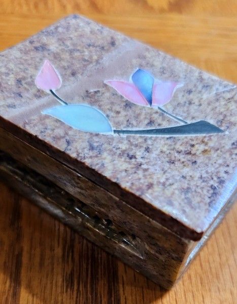 Mother of Pearl inlay IN Marble Box Collectible