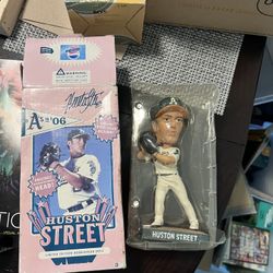 MLB Oakland Athletics A's HUSTON STREET 2006 BOBBLEHEAD SGA BRAND NEW