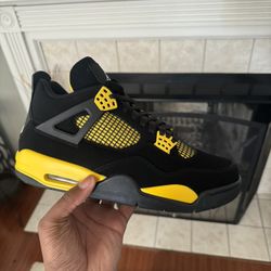 Jordan 4 (Yellow Thunder) Size 11