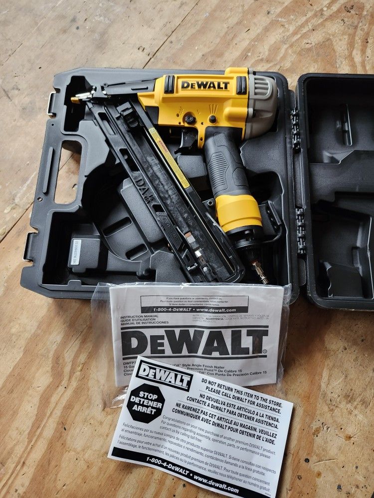 Dewalt Nailer