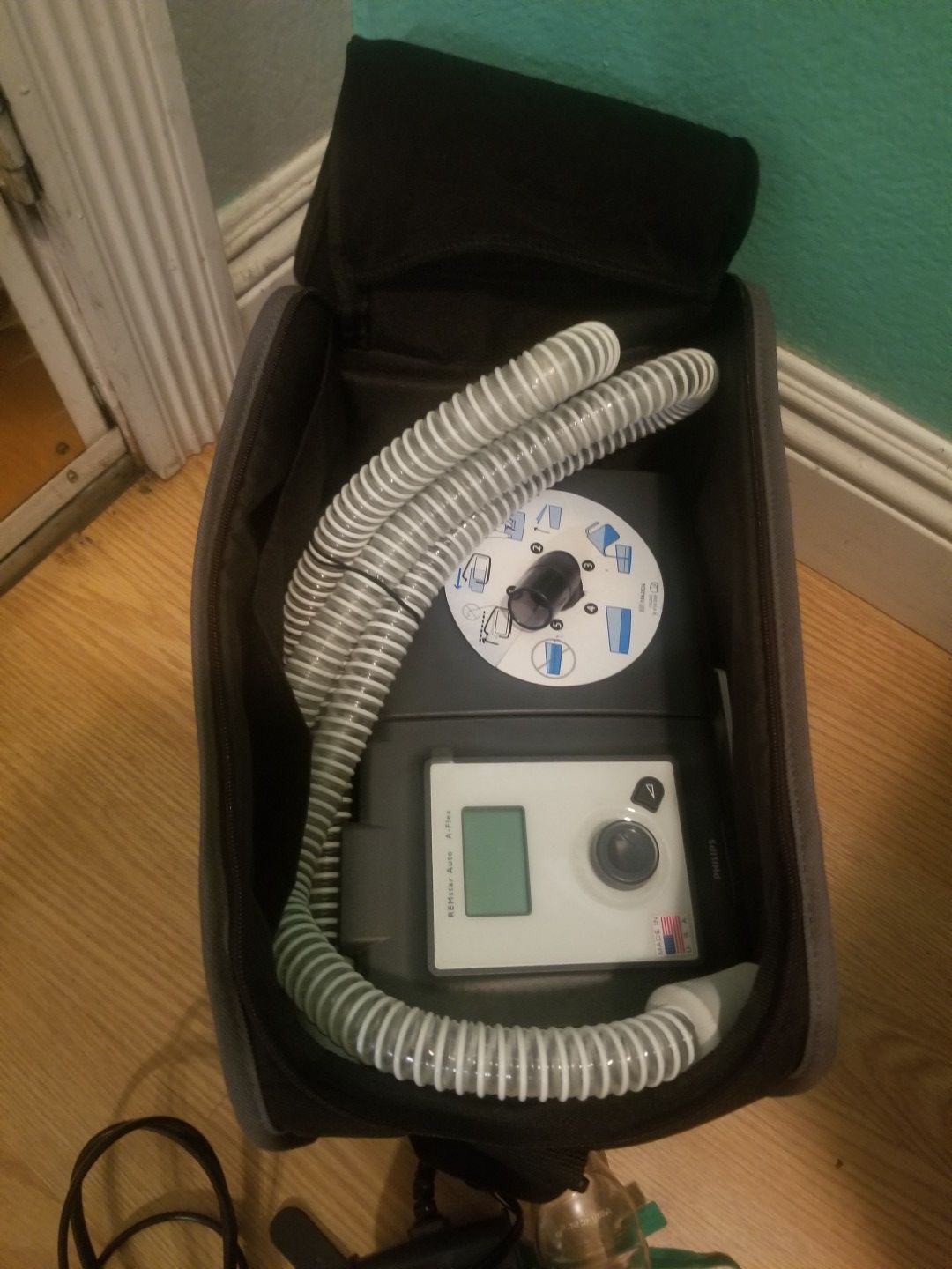 Cpap Breathing machine..has humidifier..like new!