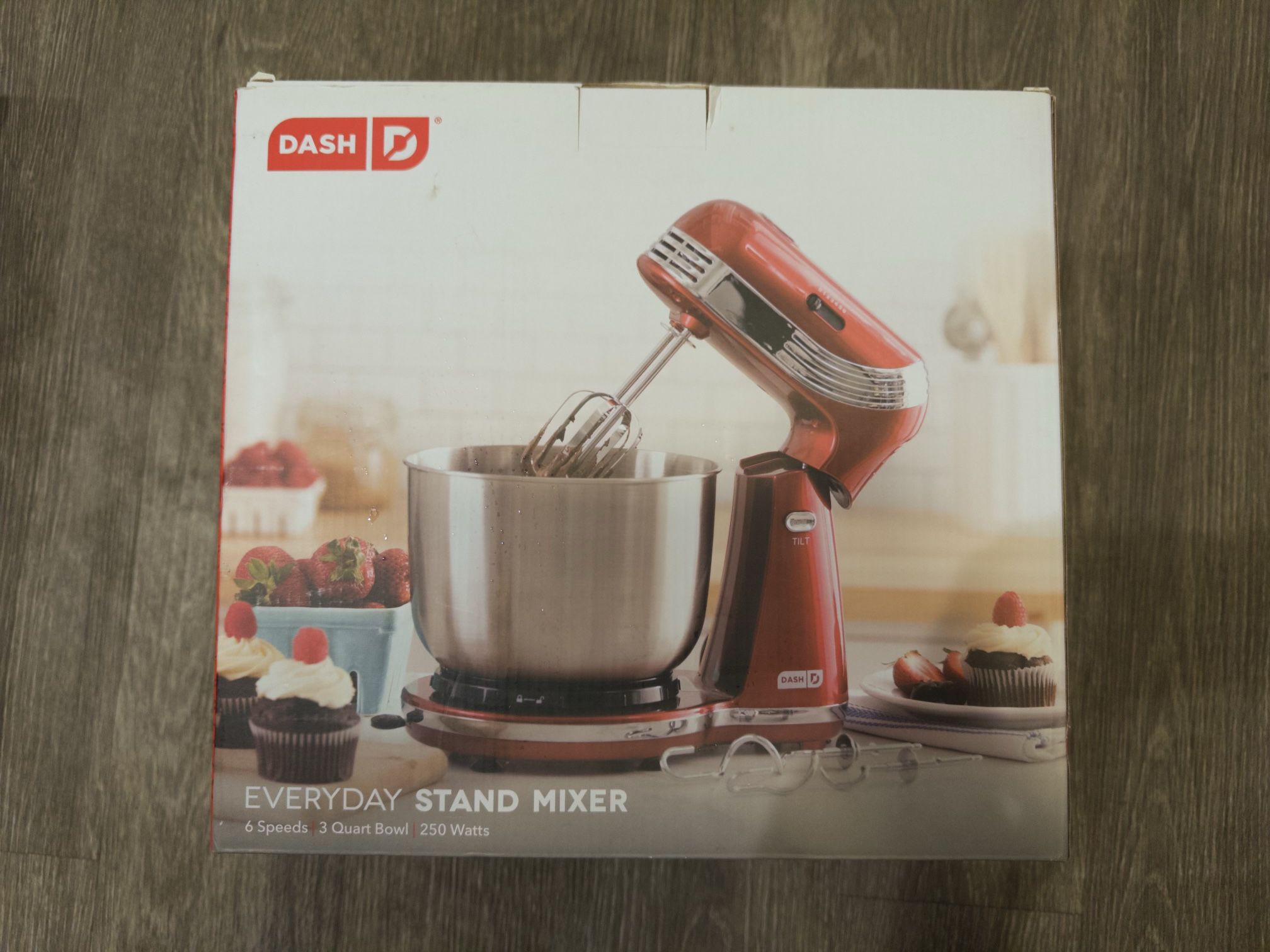 DASH Everyday Stand Mixer