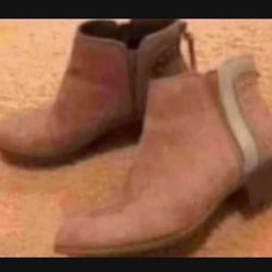 Womens Boots Size 8.5