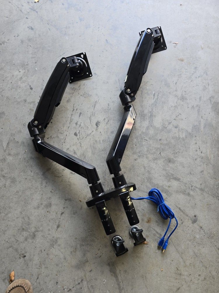 Dual Arm Monitor Mount