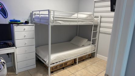 Twin XL Metal Bunk Bed with 2 Like New Twin XL Mattresses