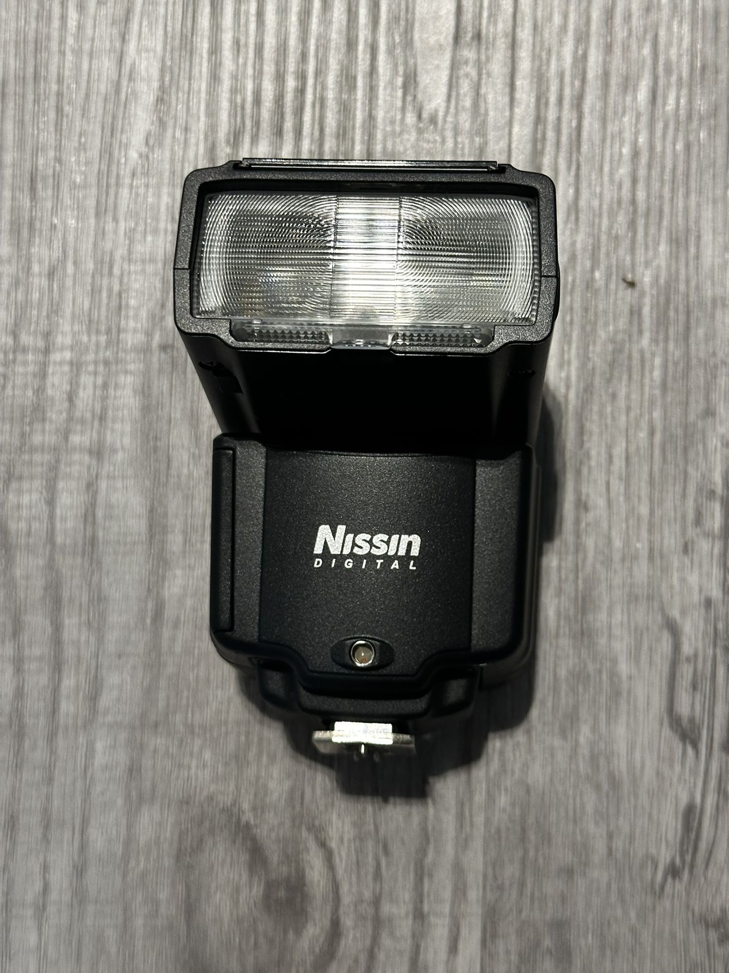 Nissin i400 for Canon Flashlight