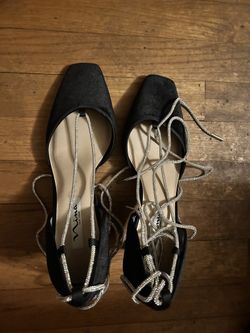 Nina NY Black velvet size 10 heels