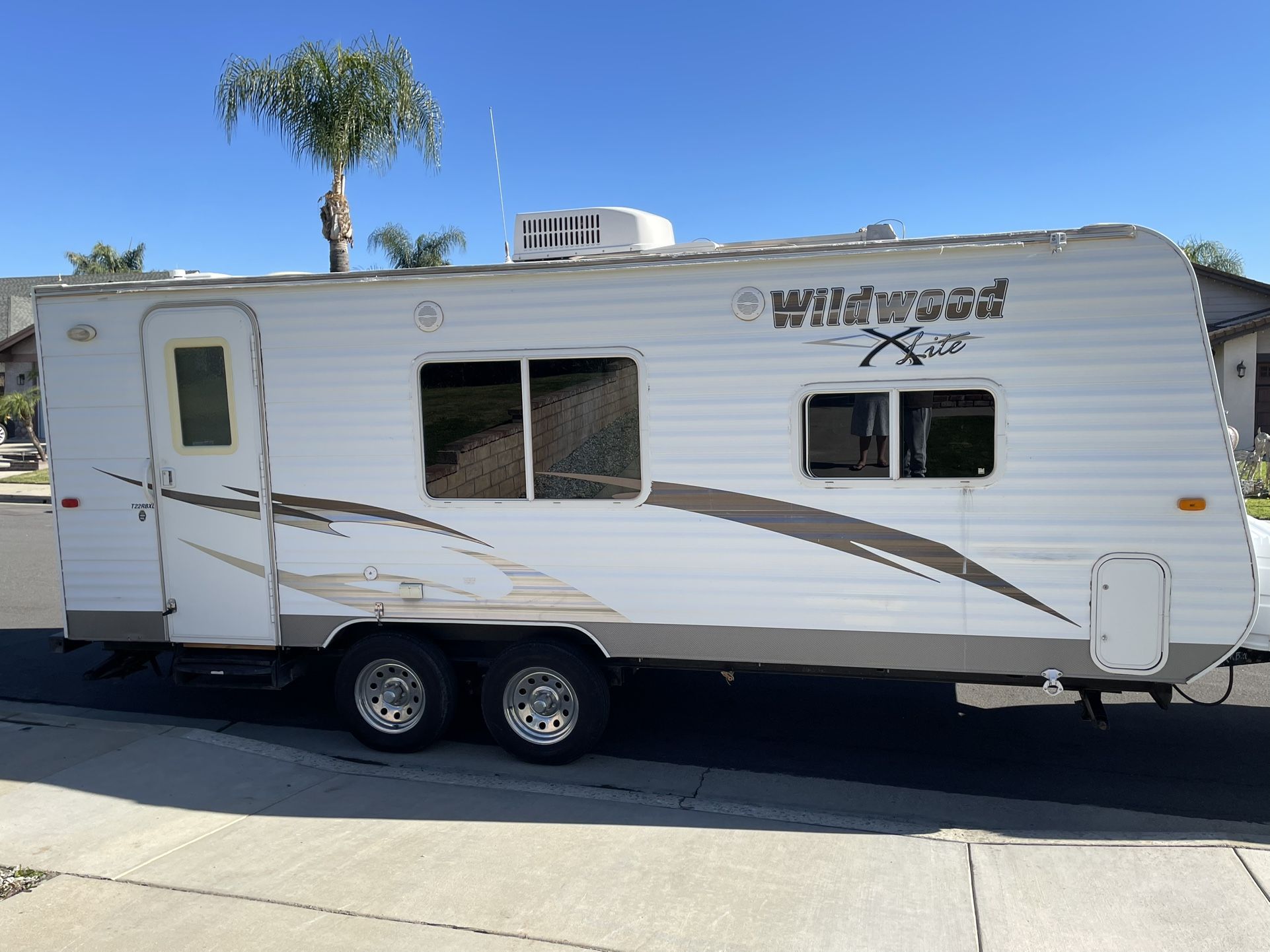 2012 Travel trailer 22 ft.