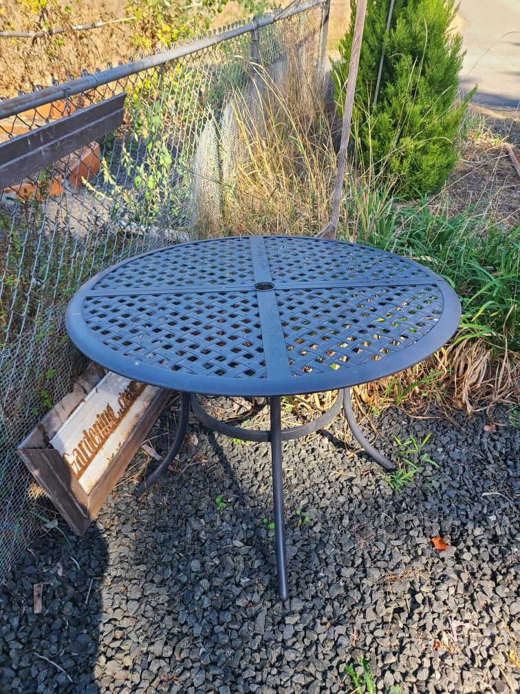 Metal Table - Pending Pick Up