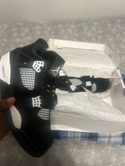 Jordan 4
