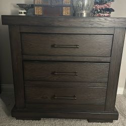 4 Piece Bedroom Set