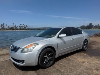 2009 Nissan Altima S 32MPG Runs Tags Smogged Clean Title