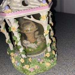 Easter Globe And Basket With Grass 