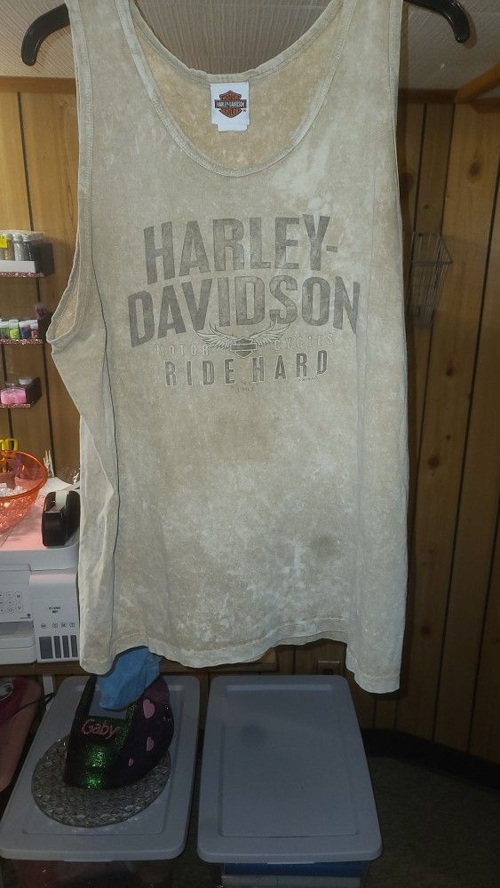 Harley Davidson Extra Large Tan Shirt