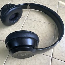 Beats Solo 4 Headphones 