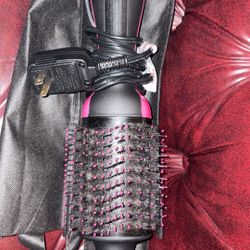 Wet to Dry Hair brush