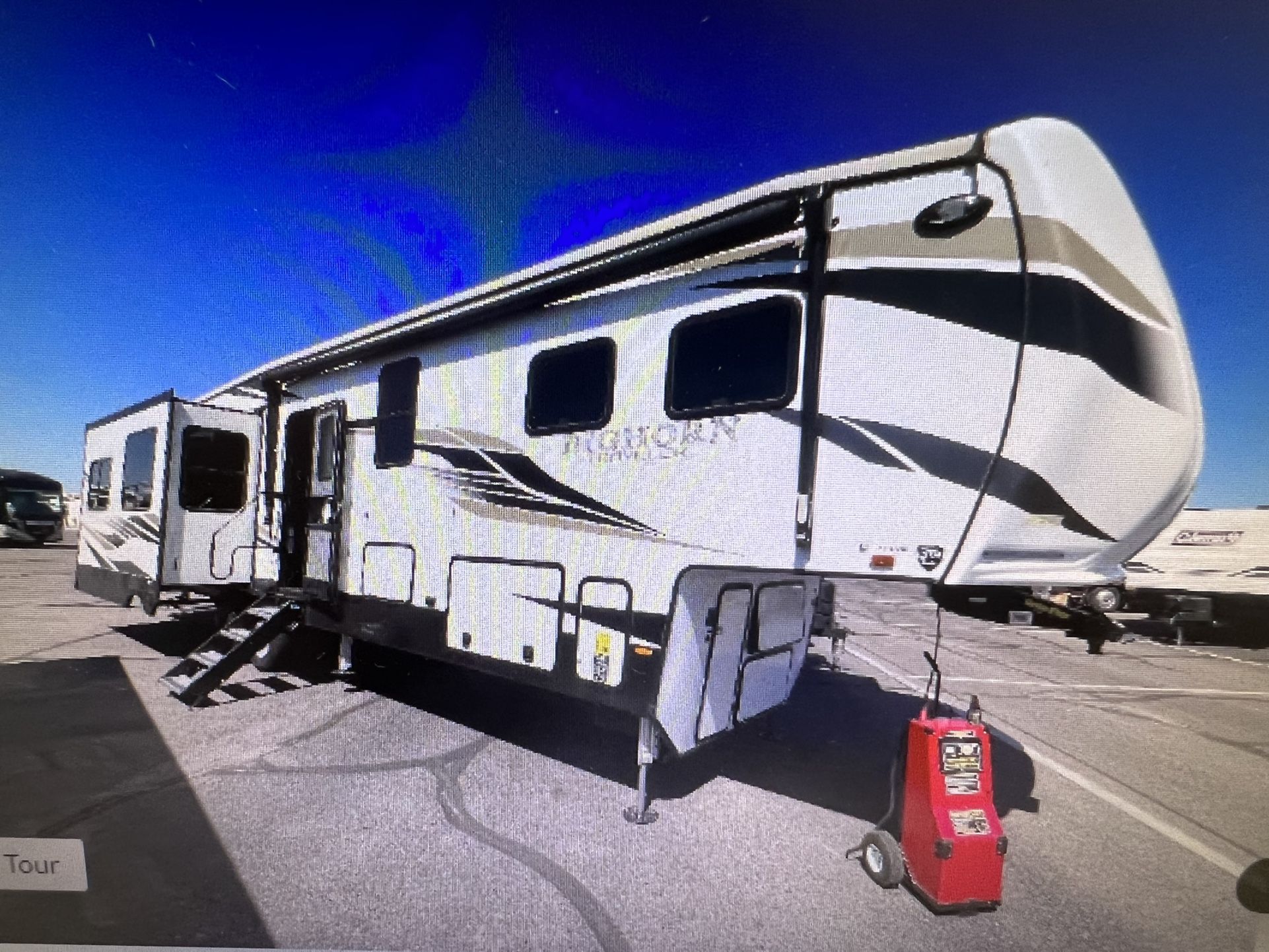 2022 BIGHORN TRAVELER 39MB