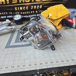 2019-2023 Fits Lexus UX200H UX250 LH DRIVER  Fog Light LED 81(contact info removed)0 Oem