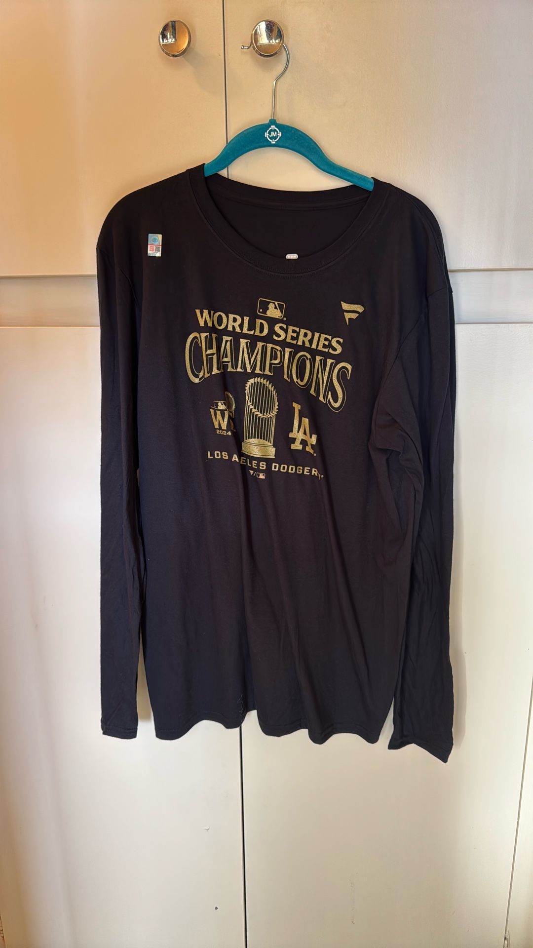 Long-sleeve T-Shirt available