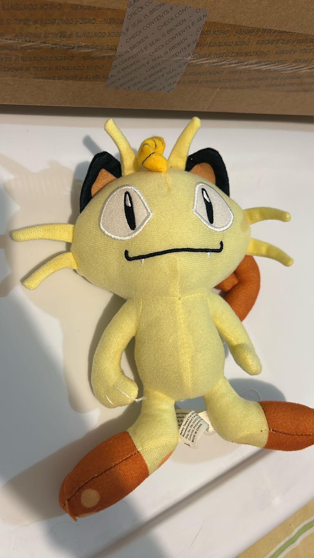 Pokémon Meowth Plushie